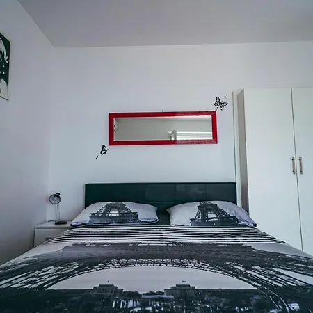 Sea Paradise Apartment